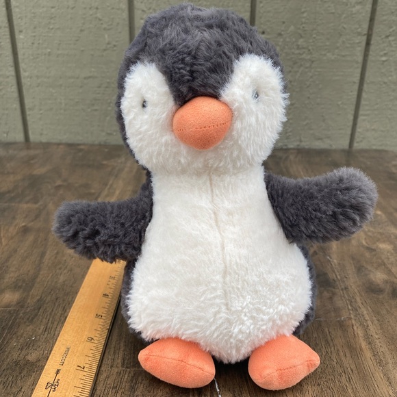 Jellycat medium Bashful Penguin. - Picture 7 of 7